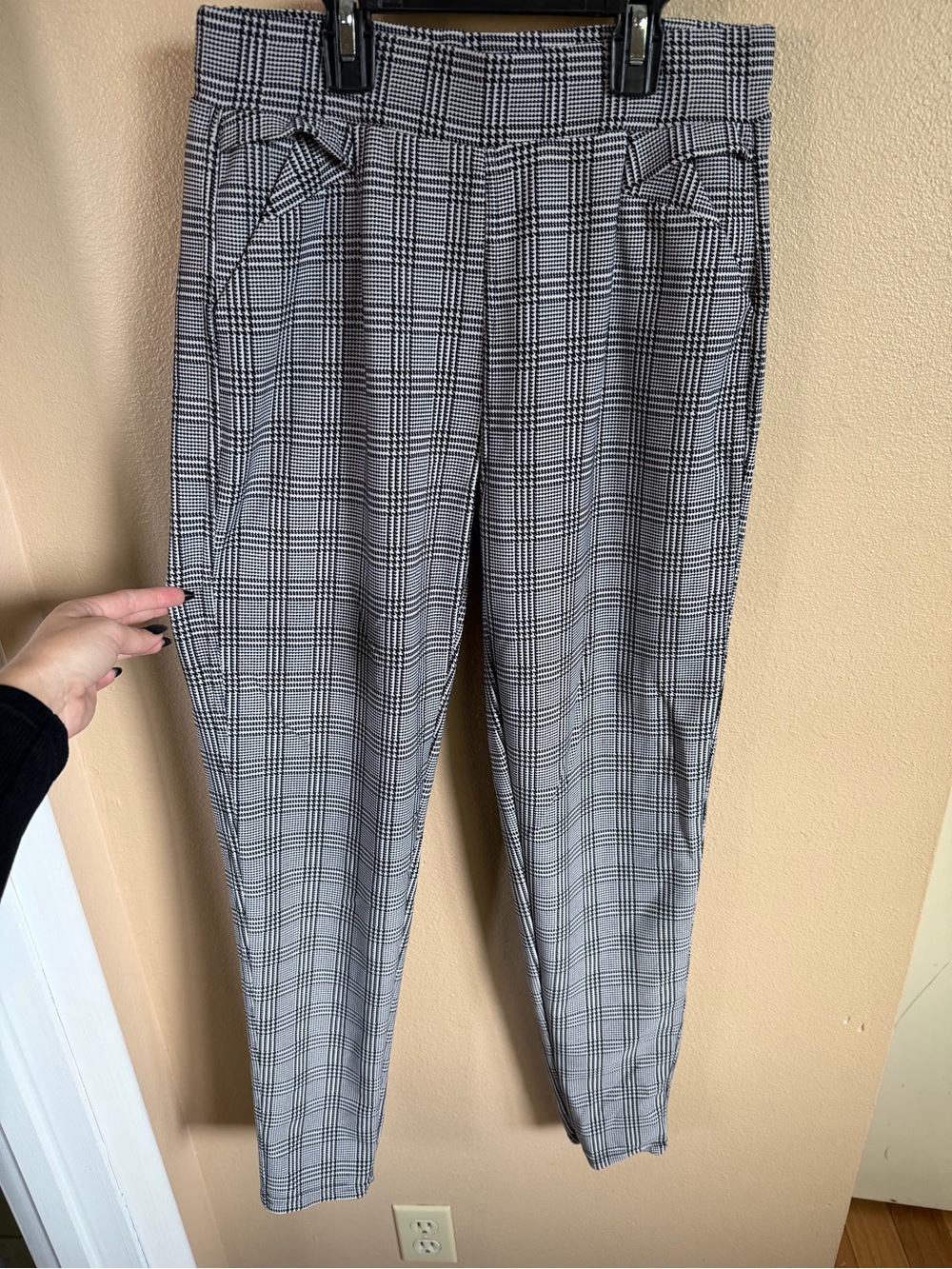 Classic Black & White Glen Plaid Dress Pants